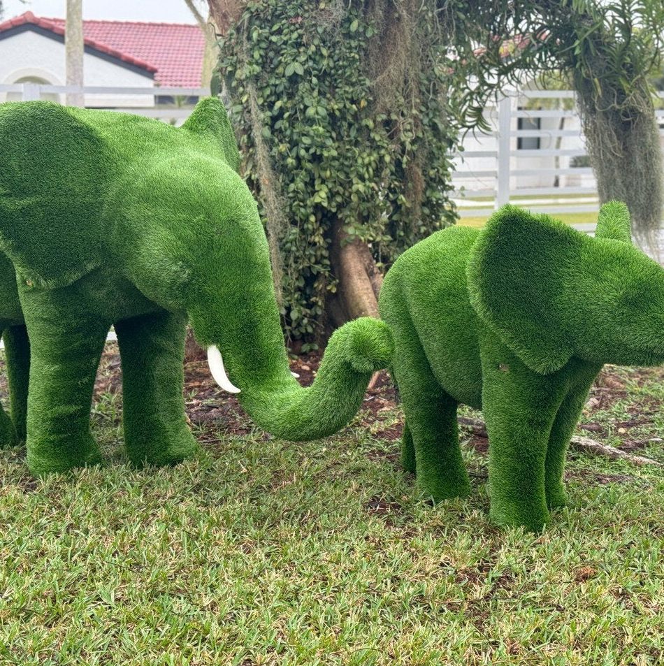 mediano elefante topiario