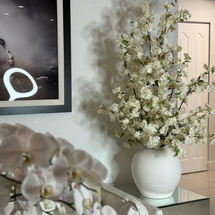 konos jarrón con cerezo Blossoms