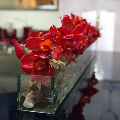 moderna casa vidrio jarrón con rojo cymbidiums