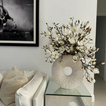 grande eternidad jarrón con magnolias y madera-a-la-deriva