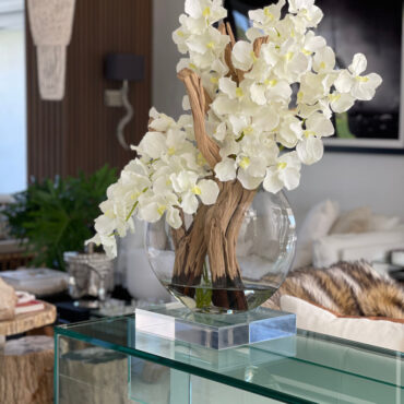 16″ luna jarrón con blanco vanda orquídeas