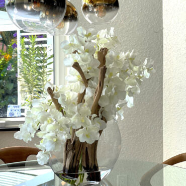 16″ luna jarrón con blanco vanda orquídeas