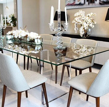 16″ luna jarrón con blanco orquídeas